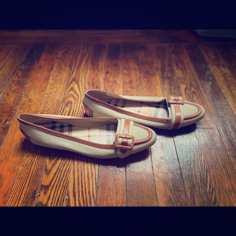 Burberry Tan Flats